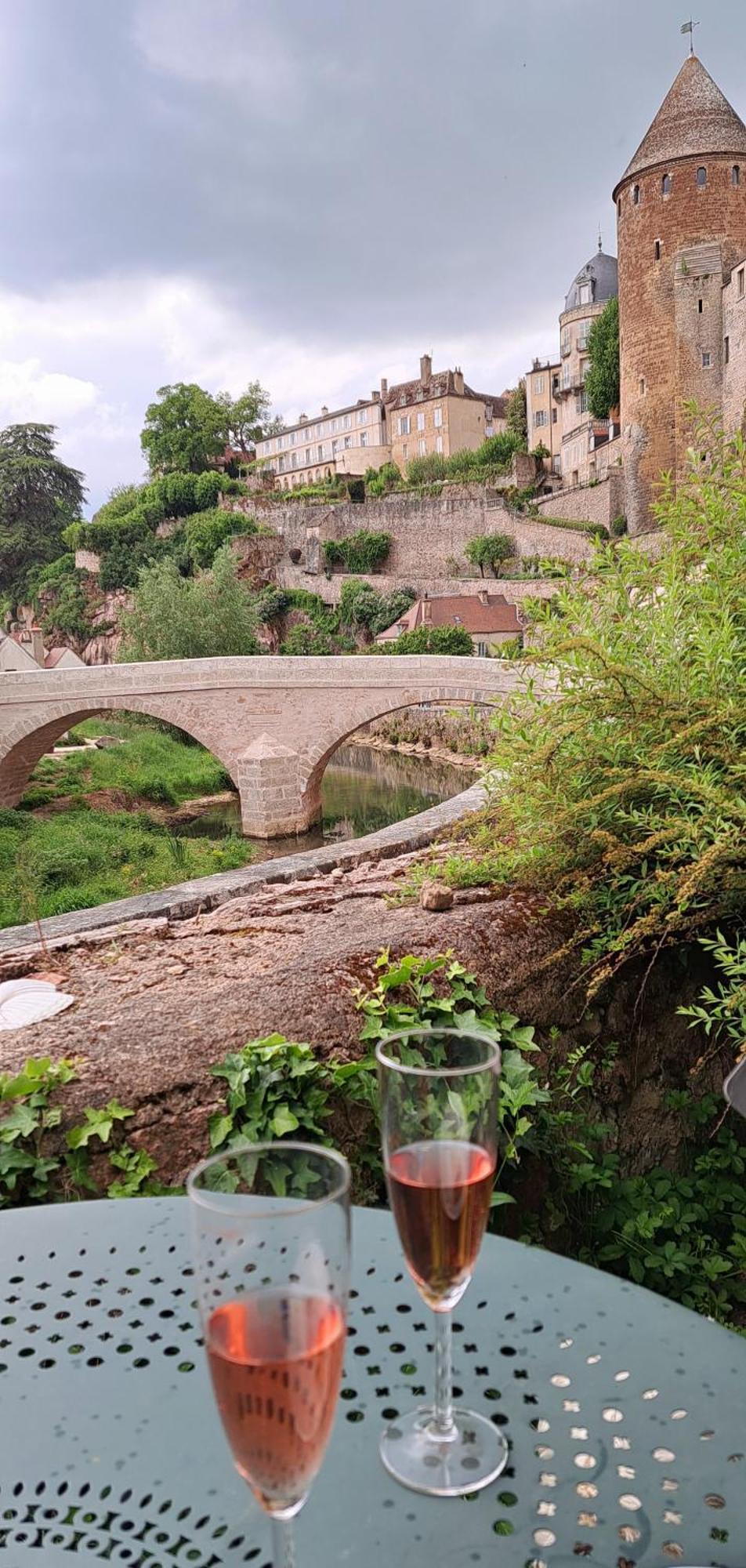 Vila Etape Du Pont Pinard Semur-en-Auxois Exteriér fotografie