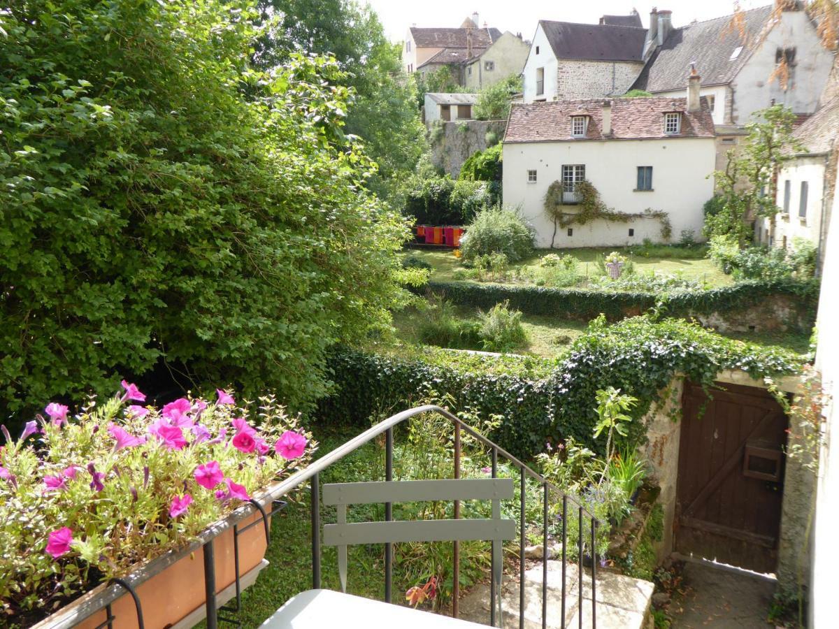 Vila Etape Du Pont Pinard Semur-en-Auxois Exteriér fotografie